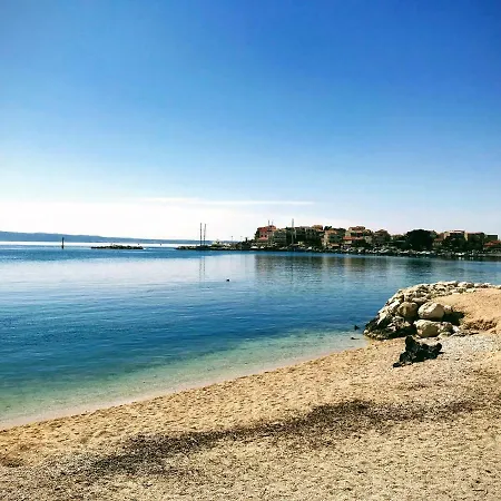 Right Place****cozy And Completely New Split